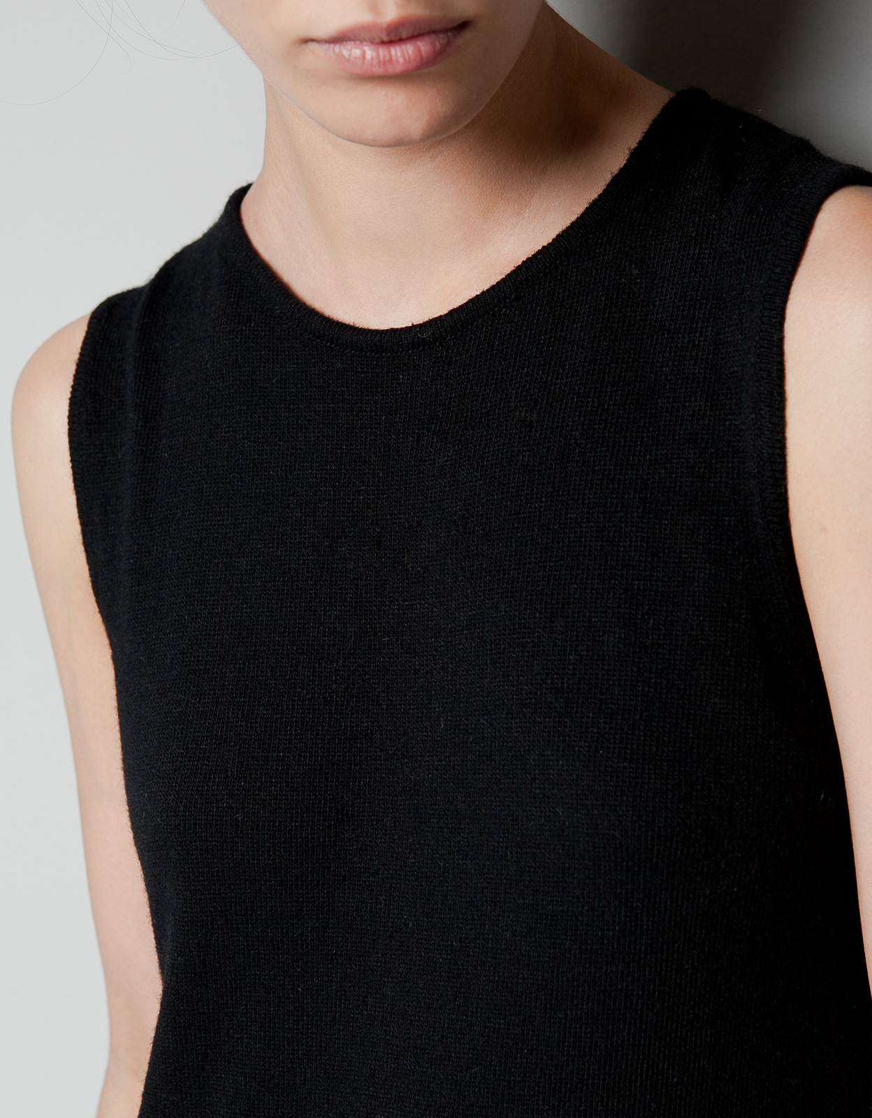Zara fekete ujjatlan ruha 2012.10.21 fotója