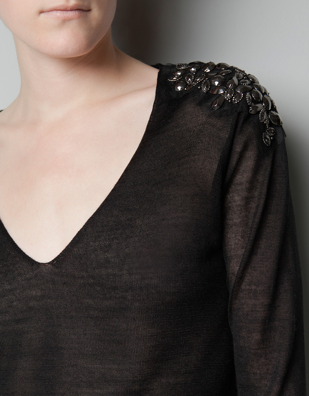 Zara pulóver fém applikációval 2012.10.21 fotója