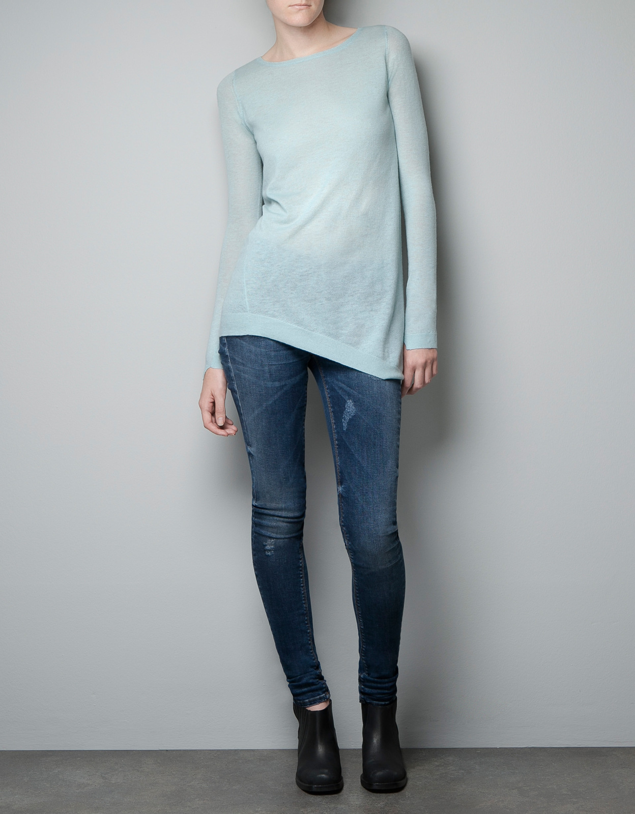 Zara világoskék kasmír pulóver fotója