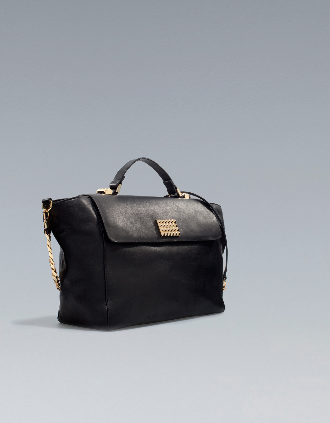 Zara fekete trapéz táska 2012 fotója