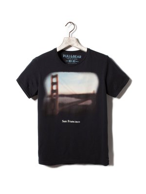 Pull and Bear Golden Gate T-shirt