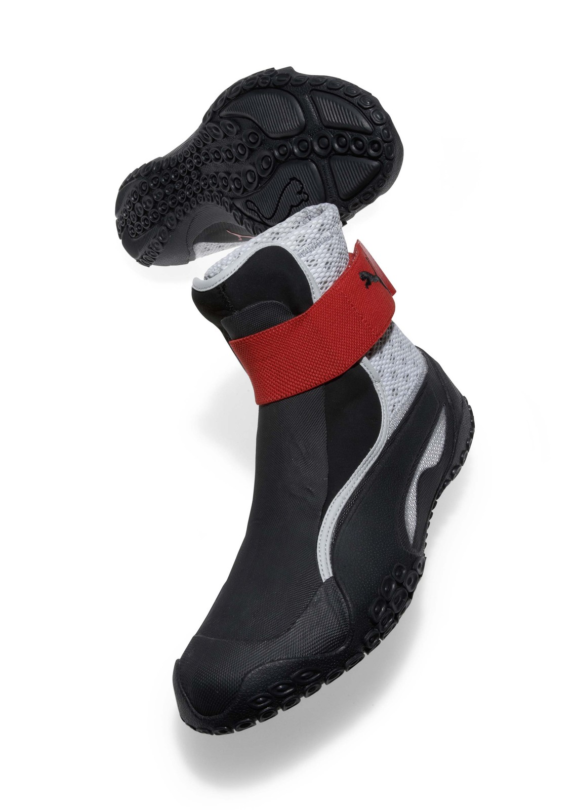 Puma sportos csizma fotója