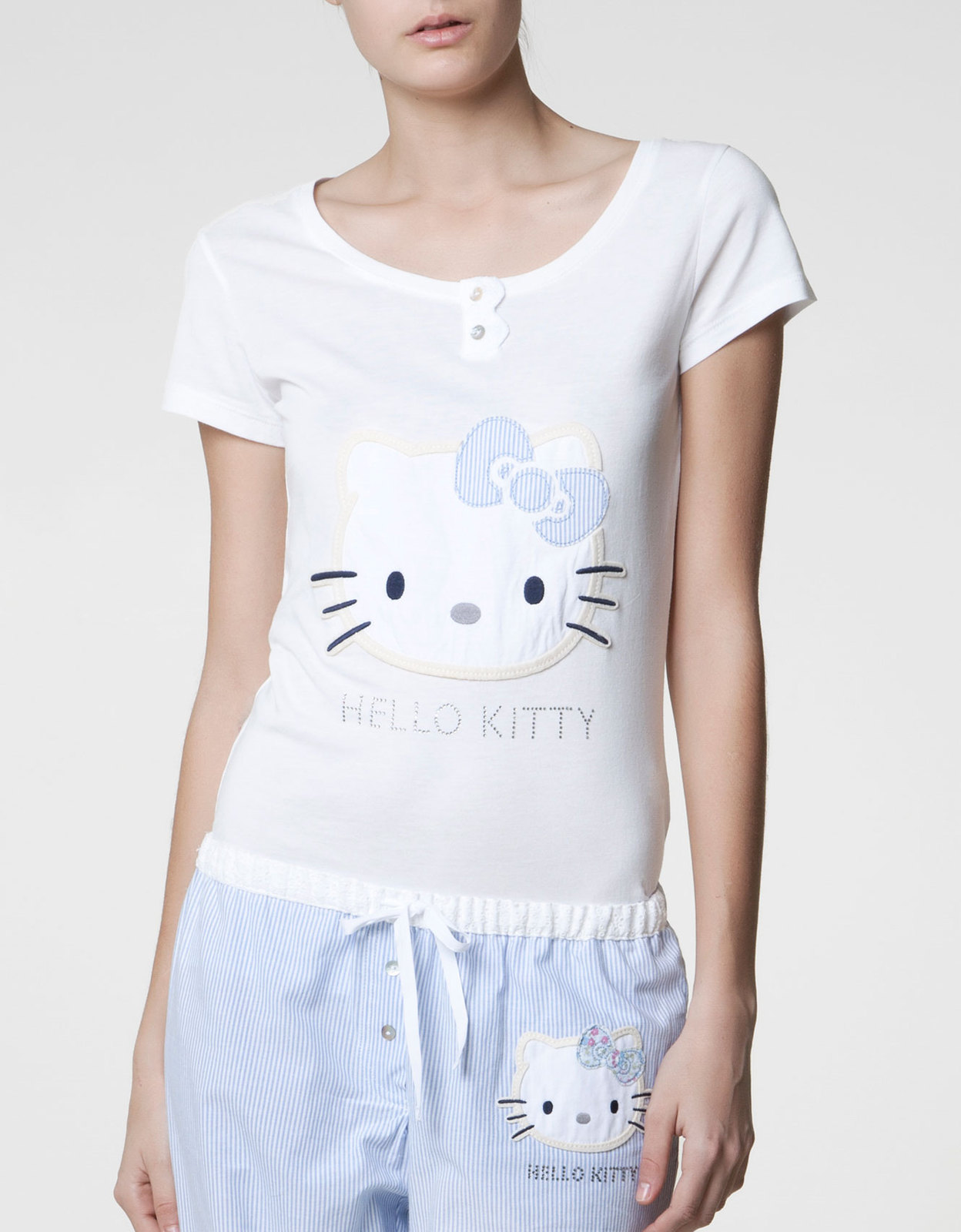 Oysho Hello Kitty póló fotója