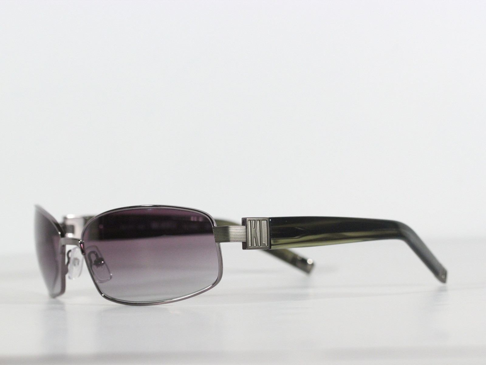 Karl Lagerfeld KL 130S férfi napszemüveg fotója