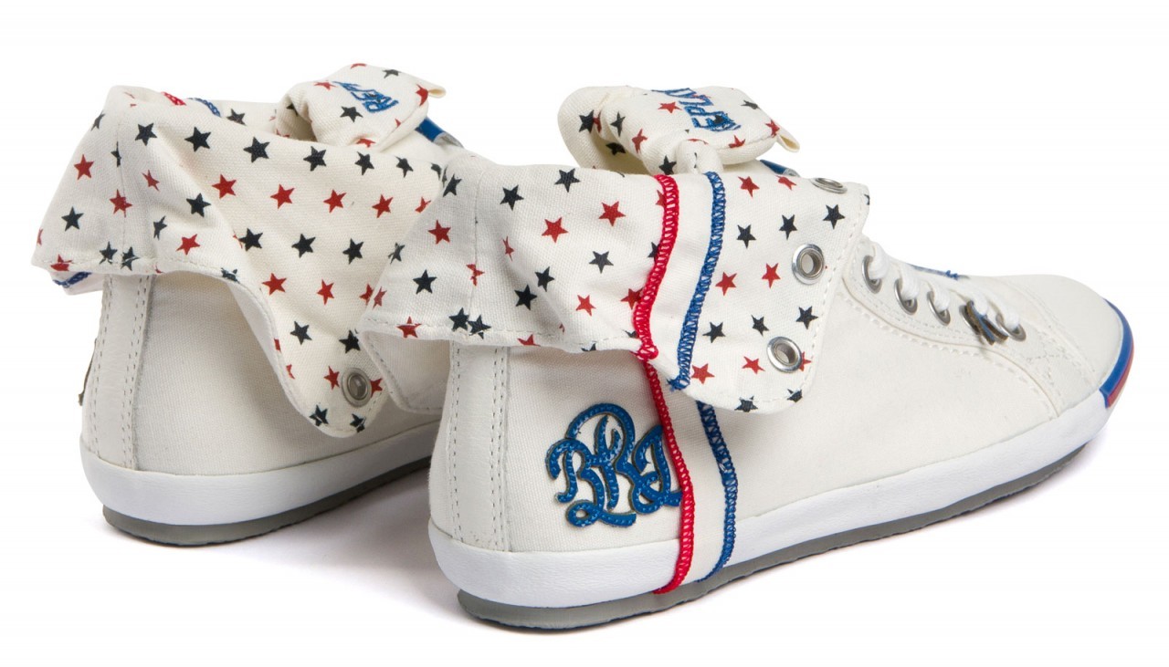 Replay magasszárú sneaker csillagmintás béléssel 2013.4.12 fotója