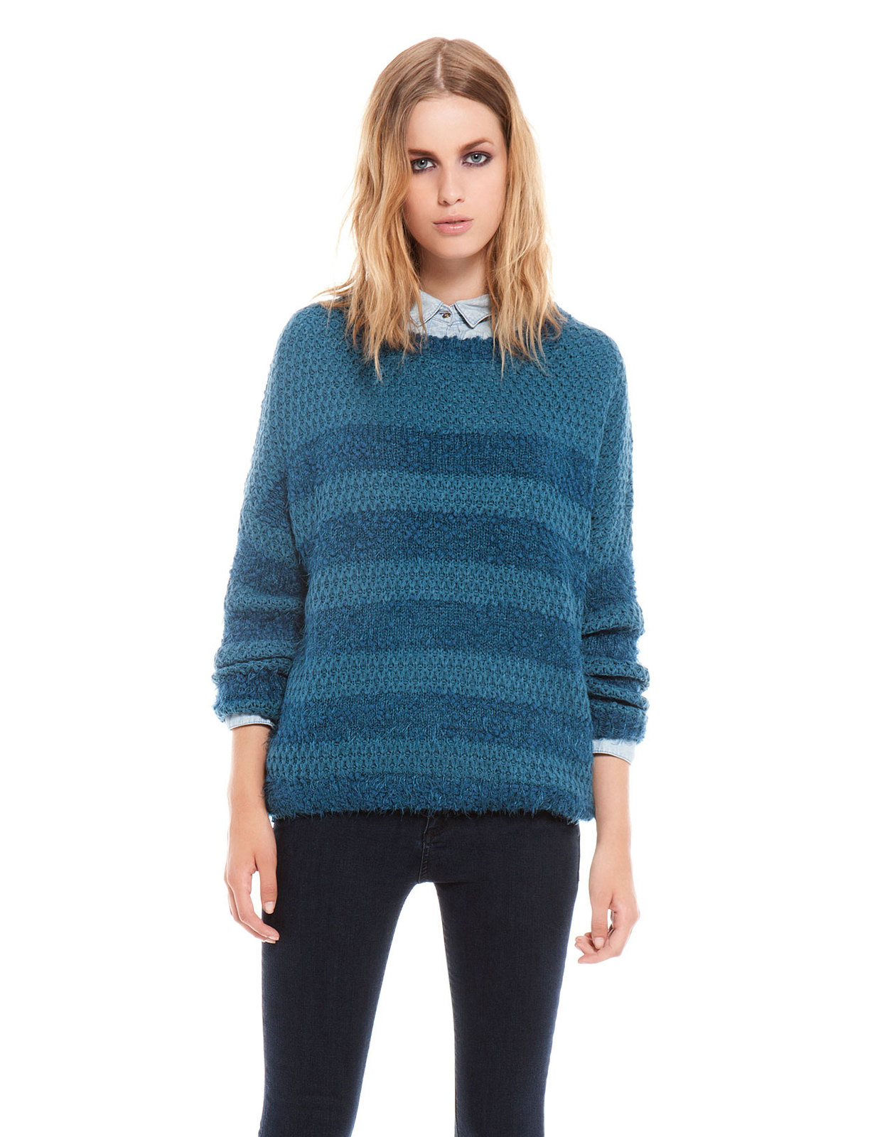 Bershka kék sávos kötött pulóver fotója