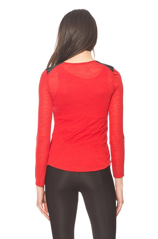 Orsay hosszú ujjú piros póló bőr applikációval 2014 fotója