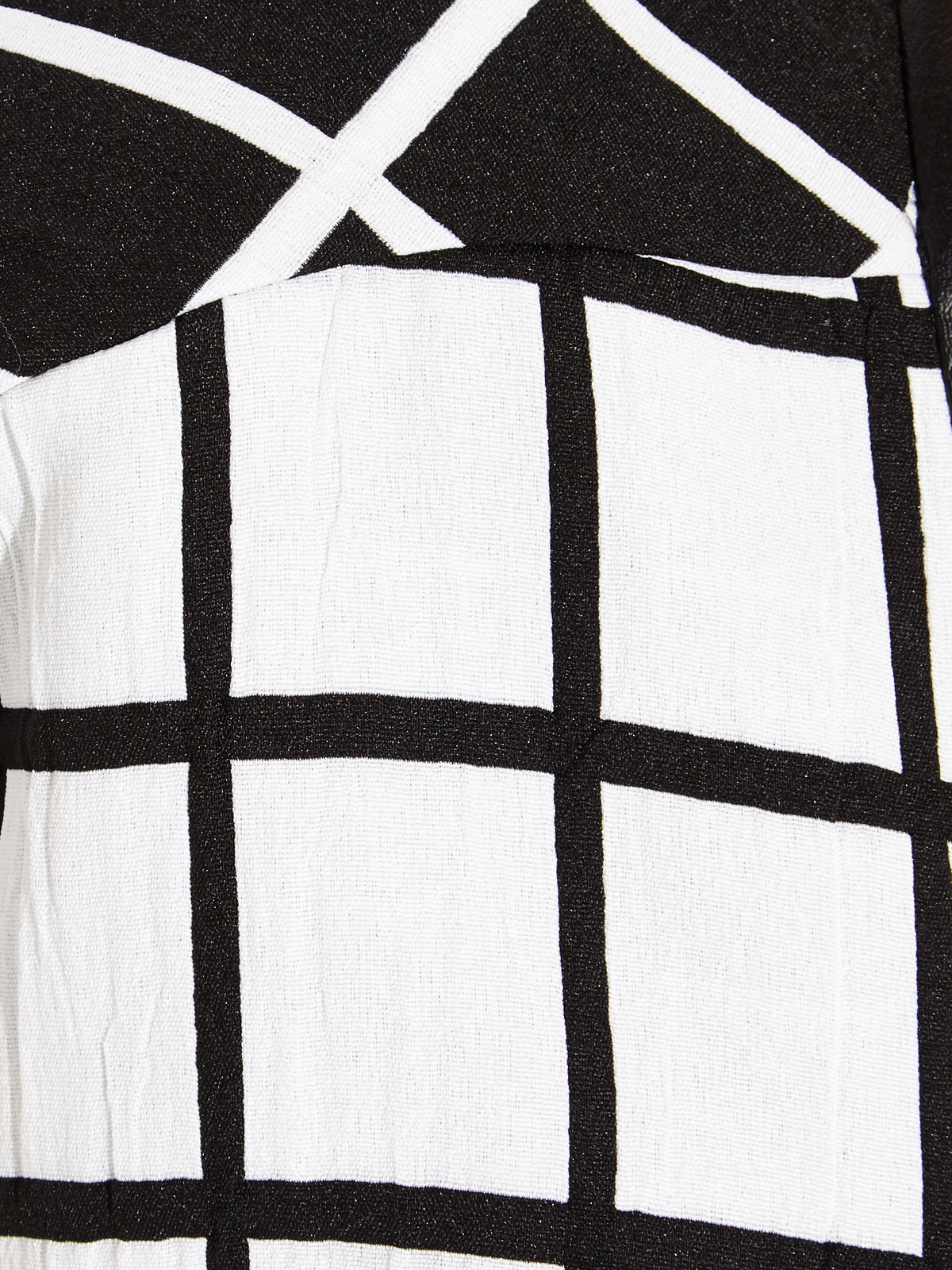Reserved fekete-fehér kockás ruha 2014.3.27 #54318 fotója