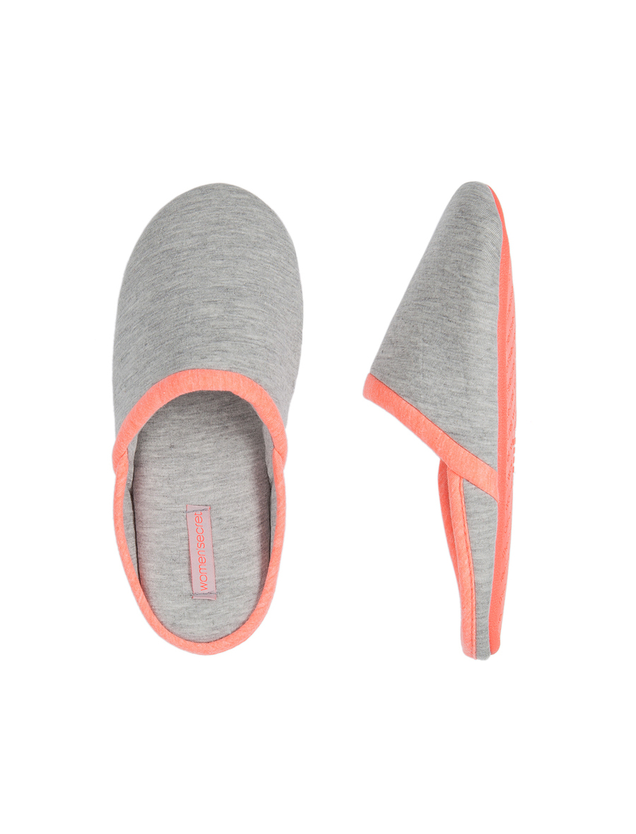 Women' Secret neon slippers fotója