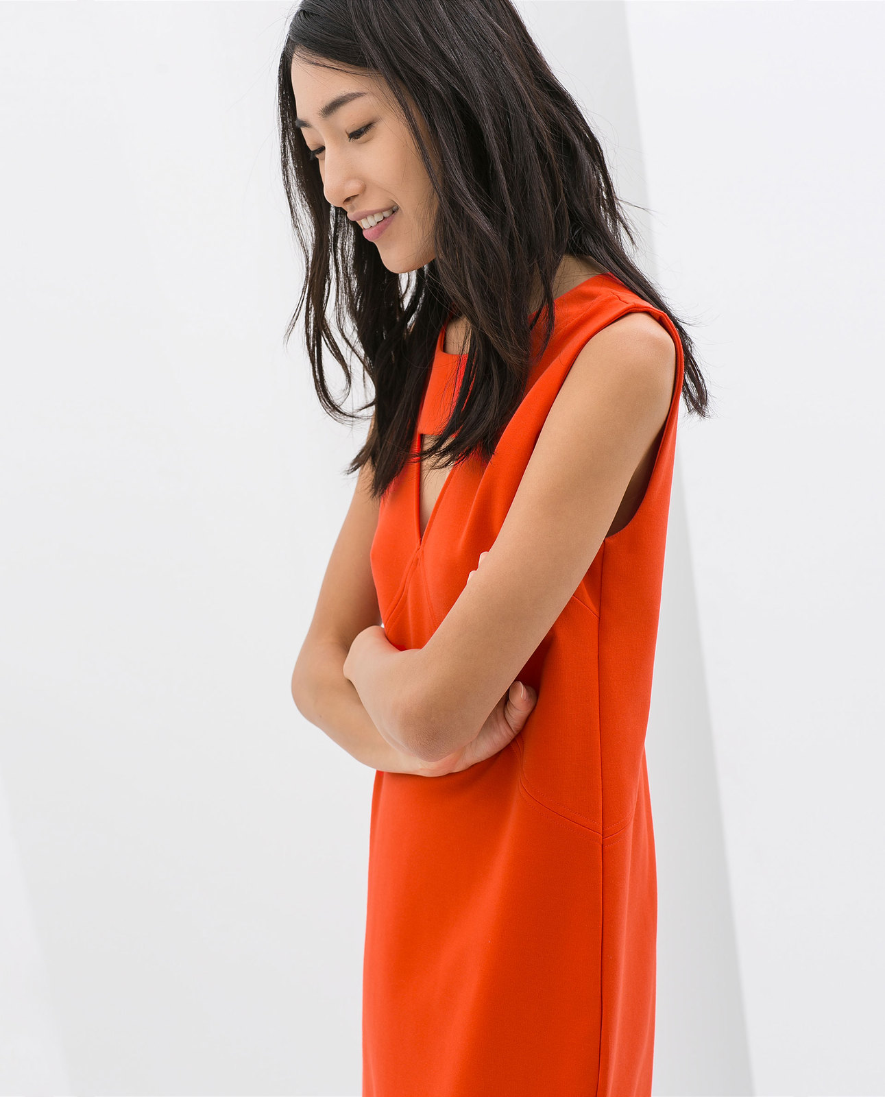 Zara hátul kivágott narancs ruha 2014.4.15 #56188 fotója