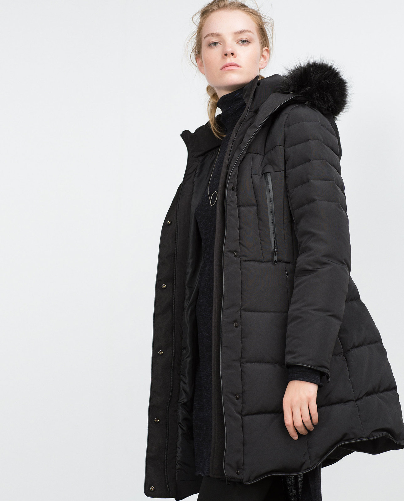 Zara fekete levehető szőrmés-kapucnis anorák 2015.10.15 #88682 fotója