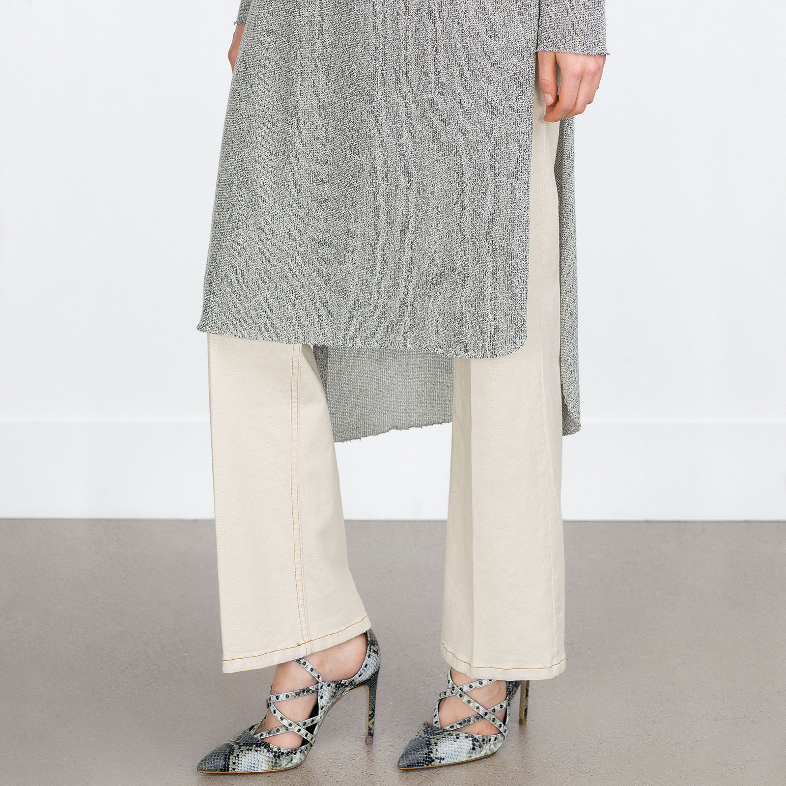 Zara női mintás magassarkú cipő 2015 fotója