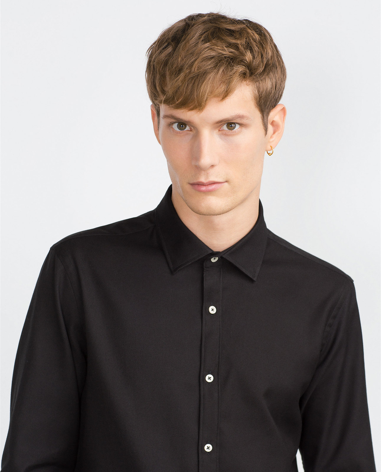 Zara fekete férfi oxford ing fotója
