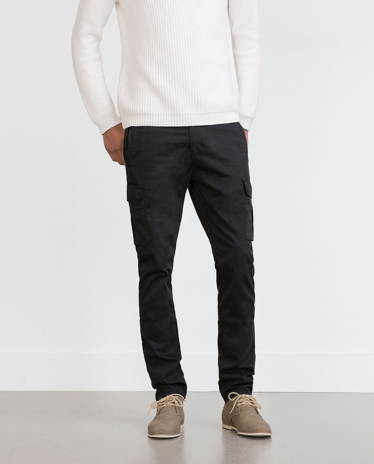 Zara férfi fekete cargo nadrág 2015 fotója