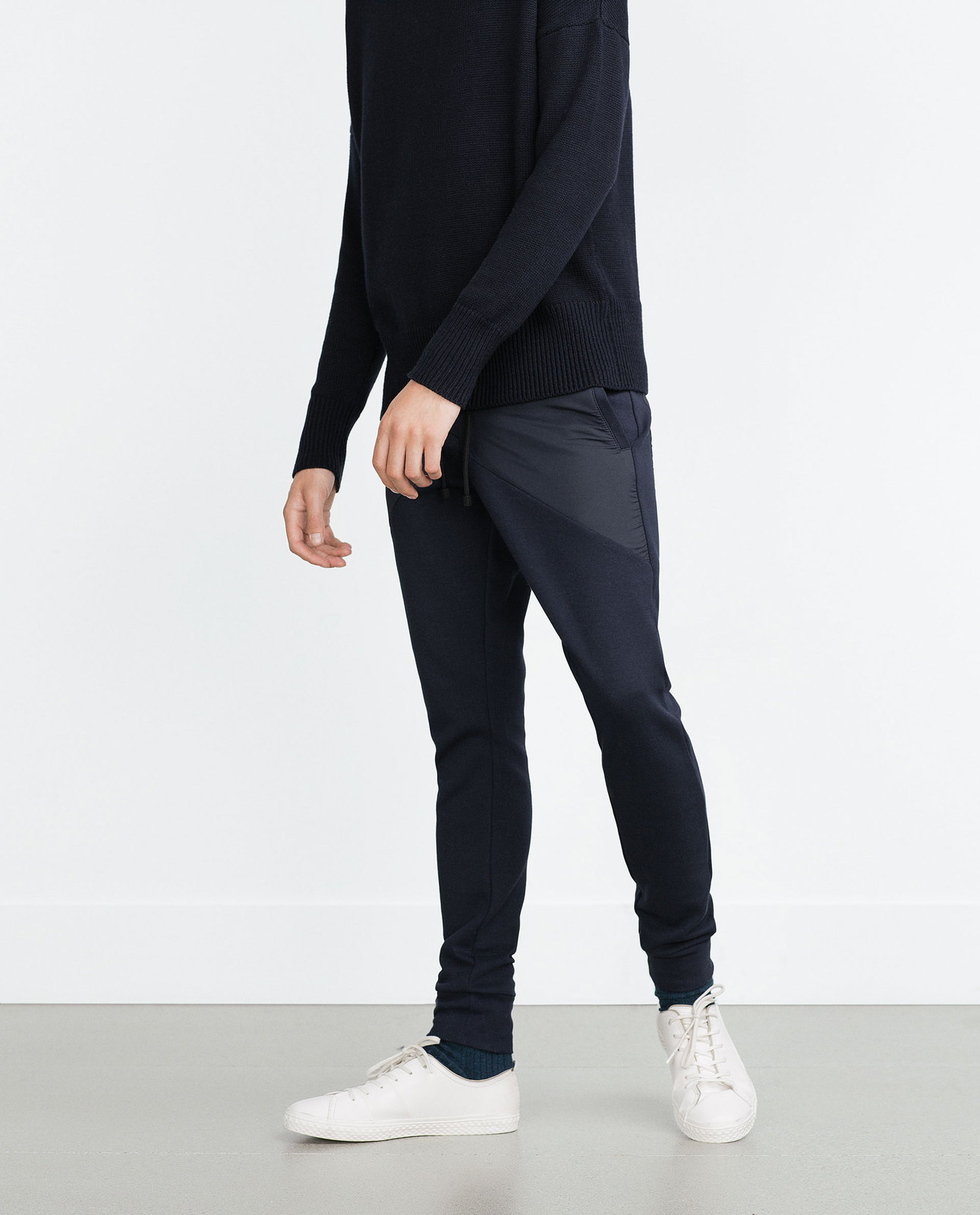 Zara férfi fekete melegítő nadrág 2015.10.16 #89618 fotója
