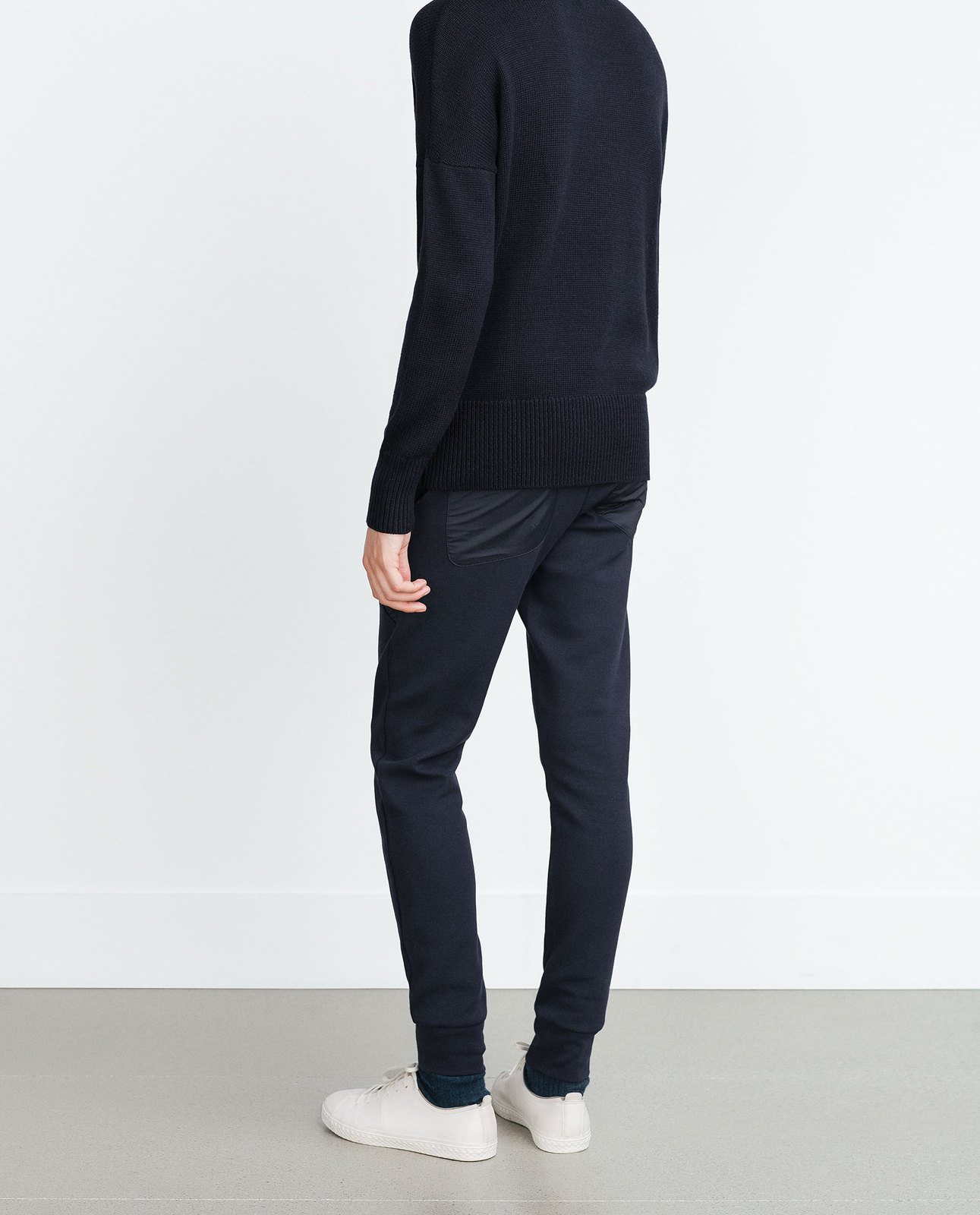 Zara férfi fekete melegítő nadrág 2015.10.16 #89619 fotója