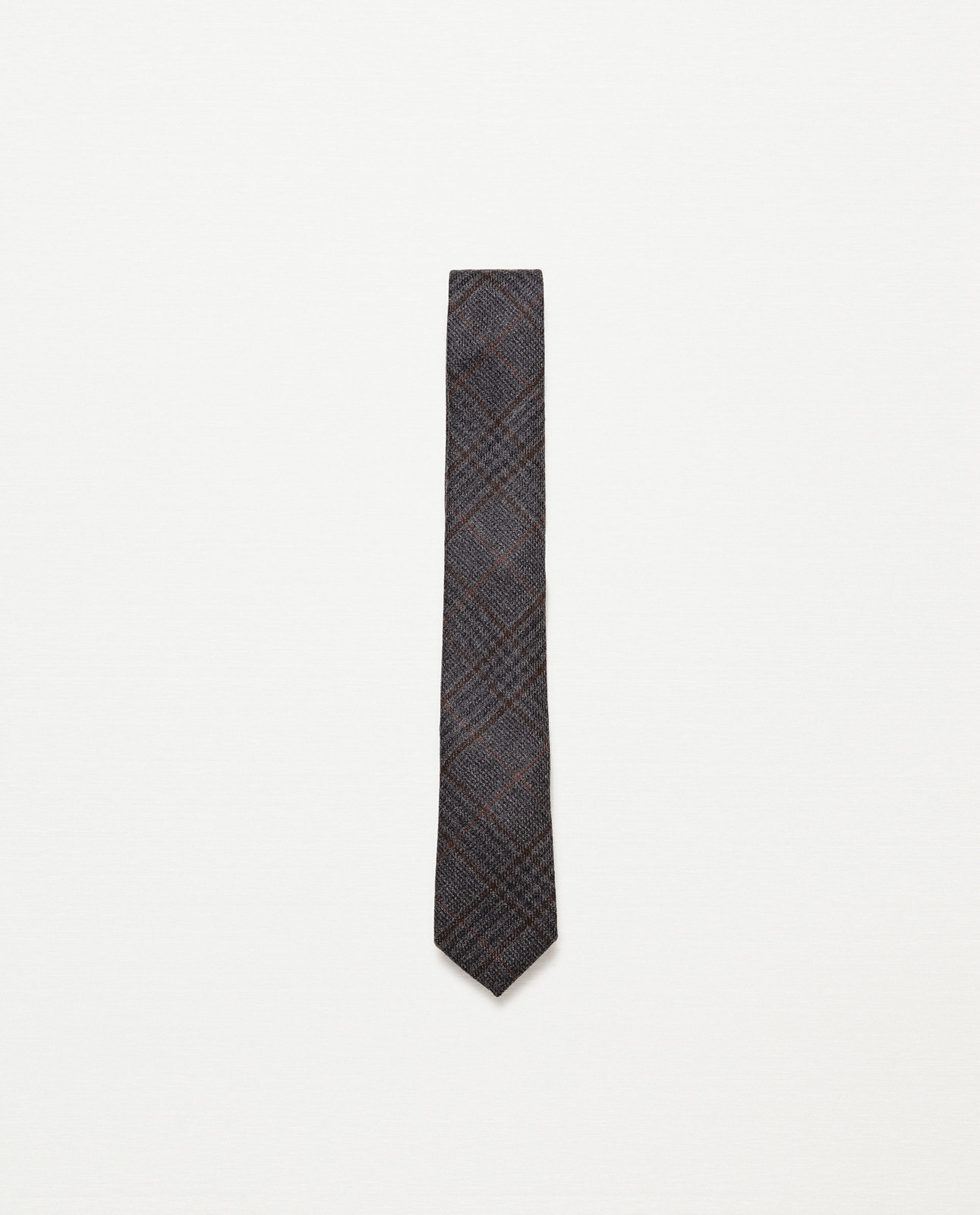 Zara divatos férfi kockás nyakkendő fotója