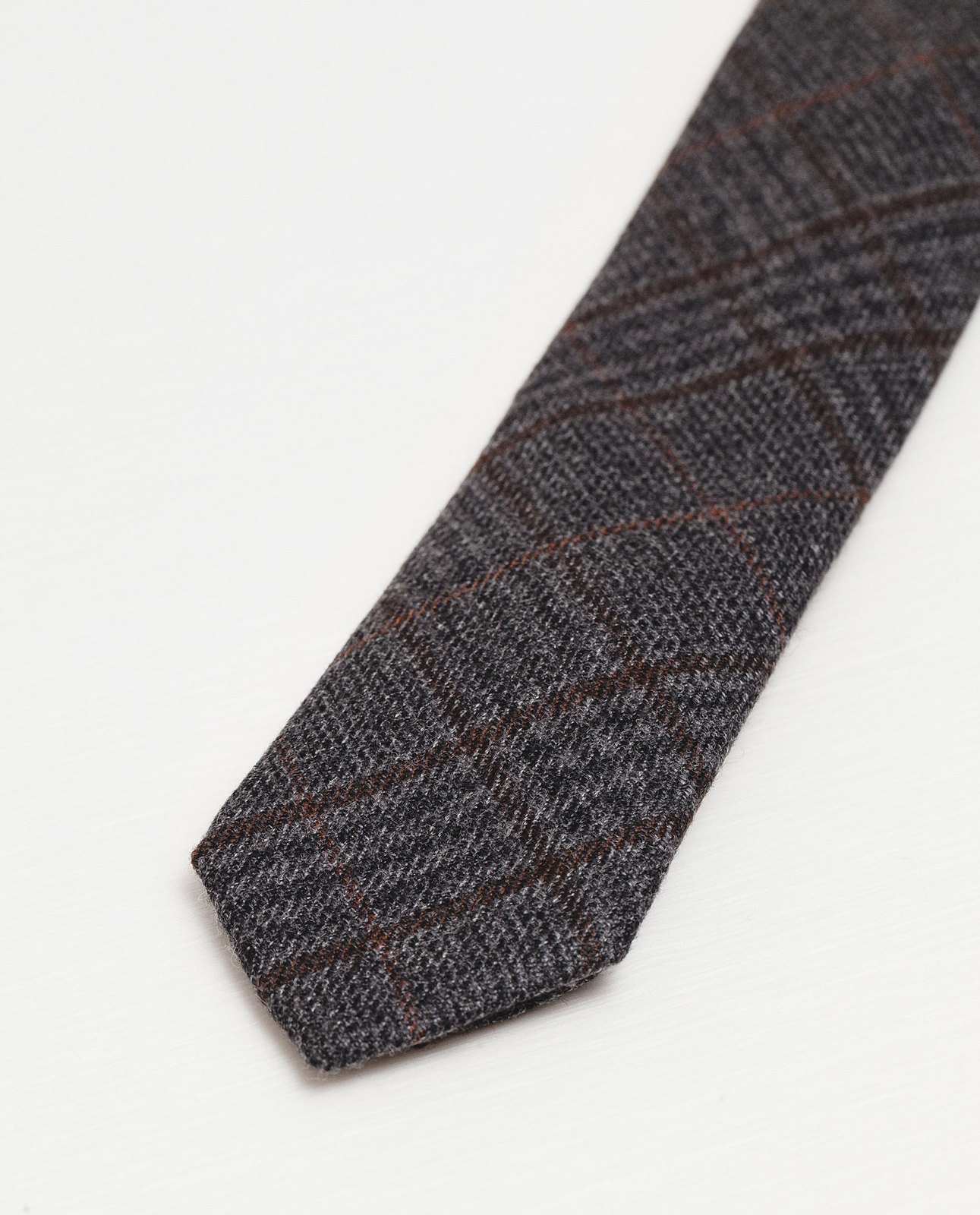 Zara divatos férfi kockás nyakkendő 2015 fotója