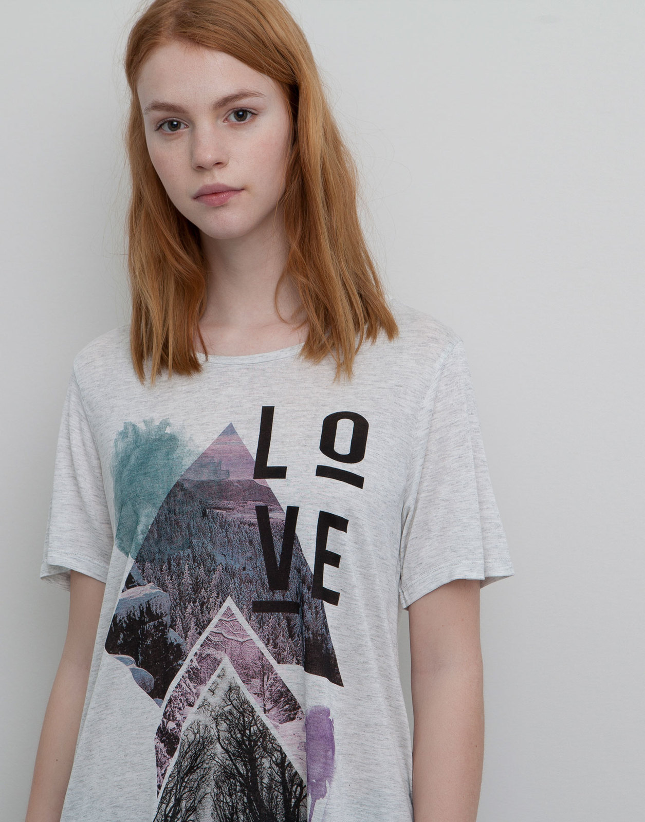 Pull and Bear grafikás női T-shirt 2015.02.23 fotója