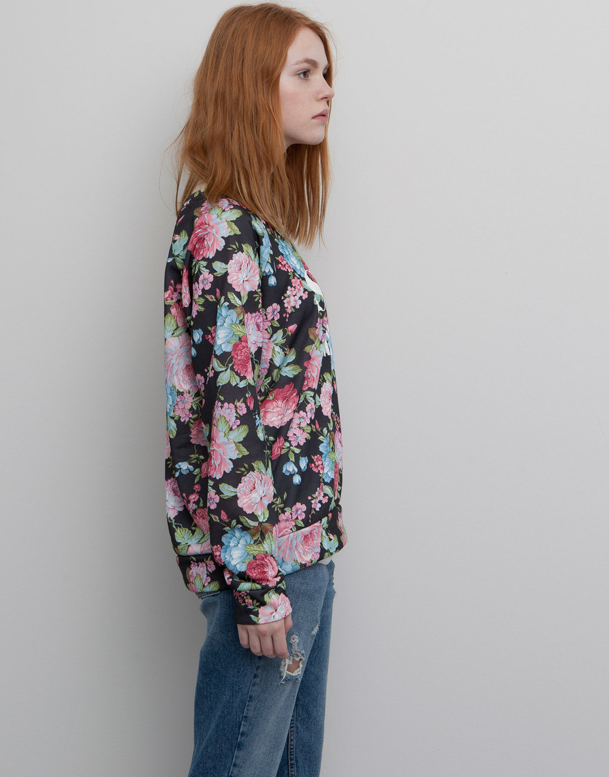 Pull and Bear szép női virágmintás pulóver 2015 fotója