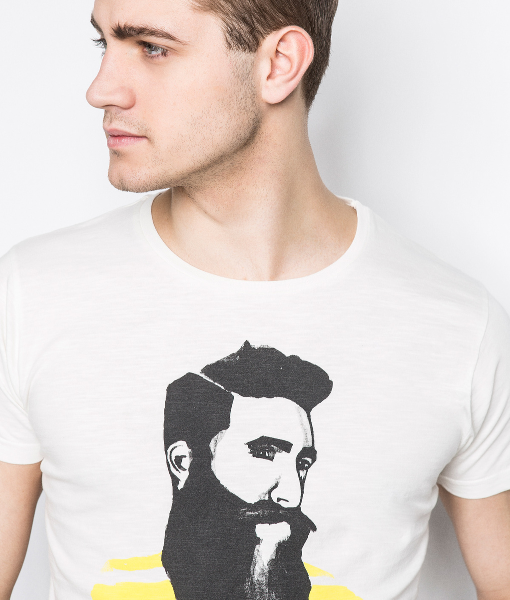 Springfield szakállas férfit ábrázoló póló 2015 fotója
