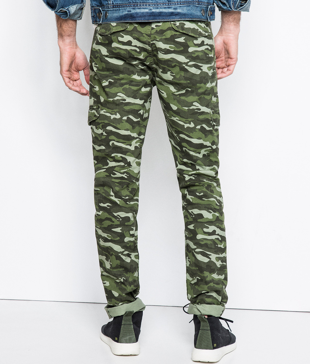 Springfield camouflage szűkszárú férfi nadrág 2015 fotója