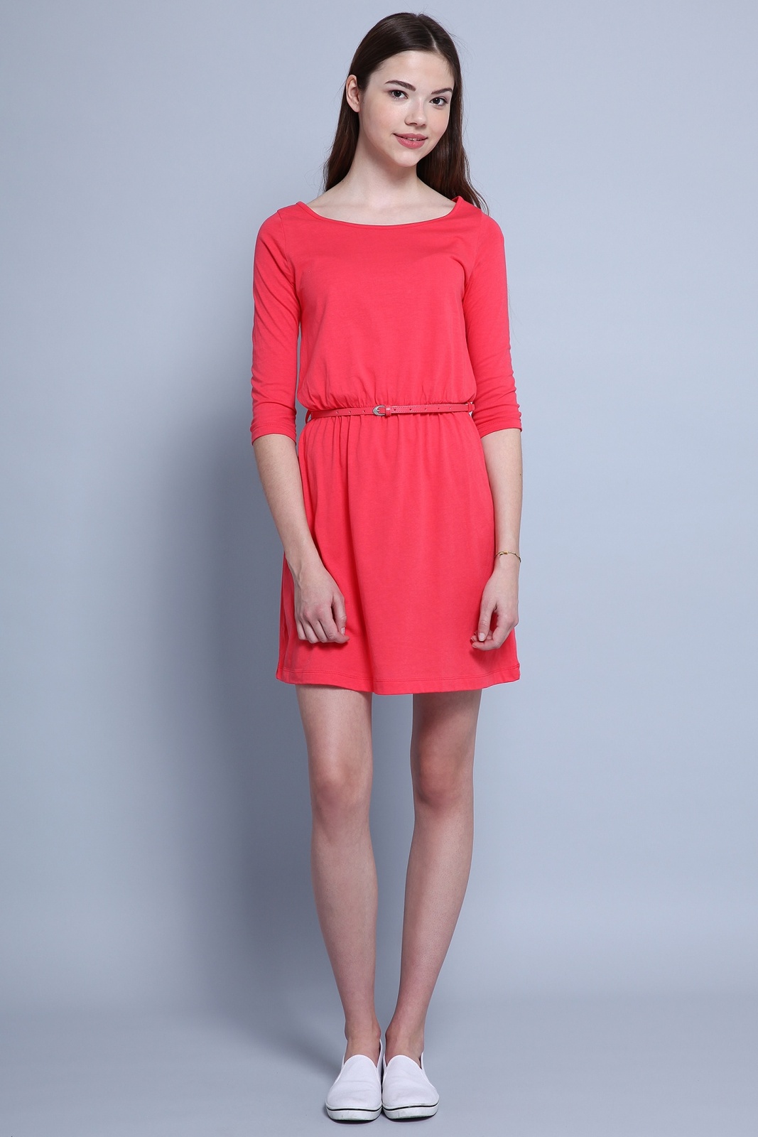 Terranova női egyszínű kereknyakú ruha 2015.02.28 fotója