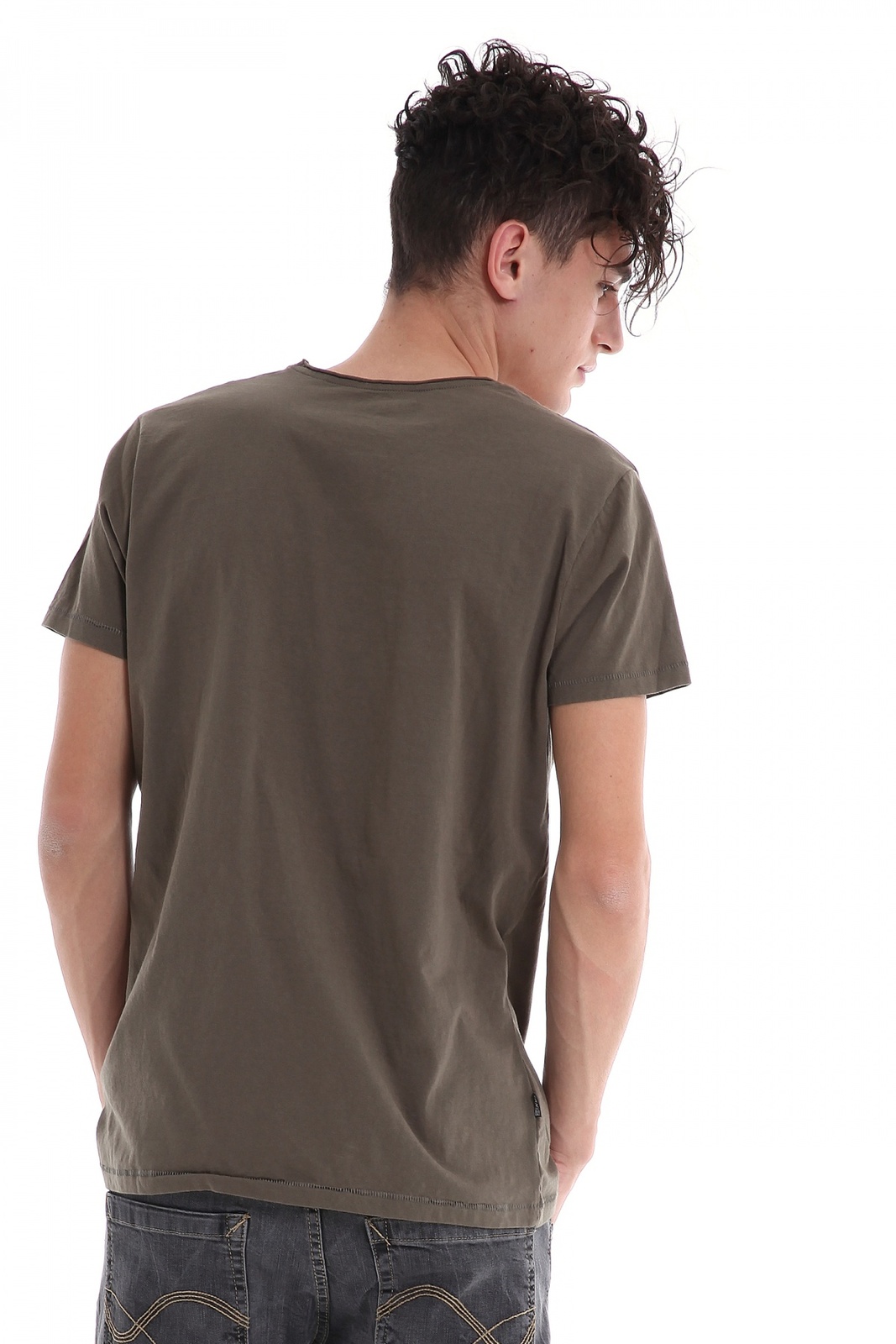 Terranova számos barna t-shirt 2015 fotója