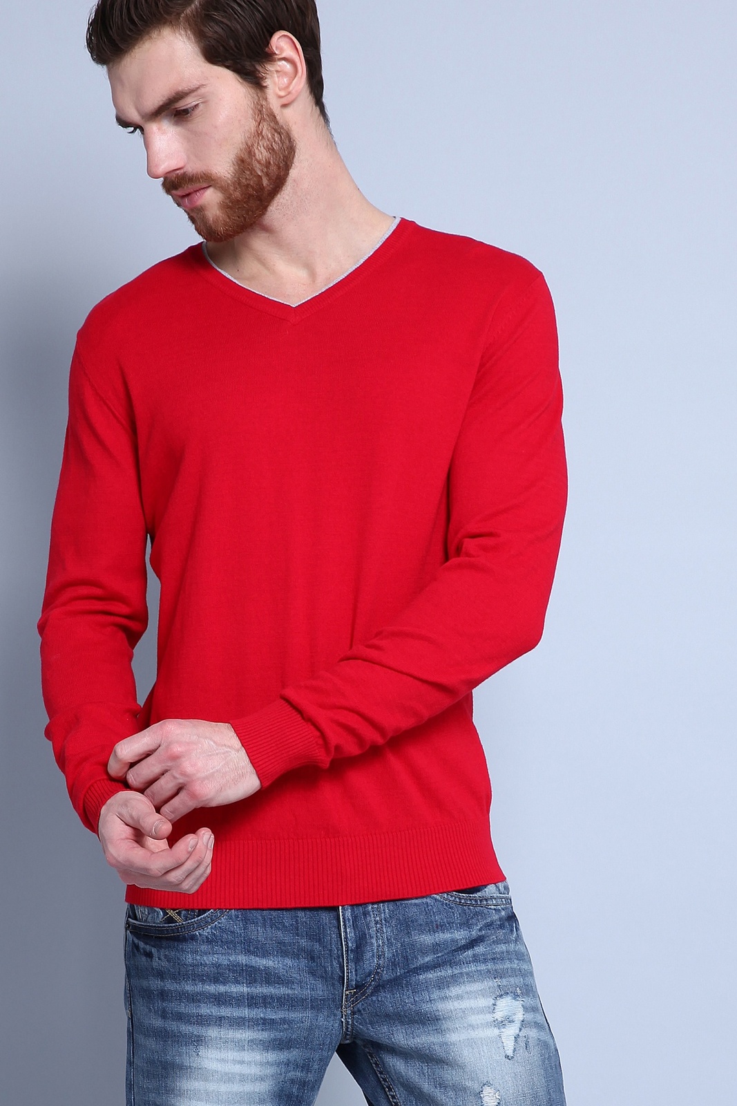 Terranova V-nyakú férfi piros pulcsi fotója