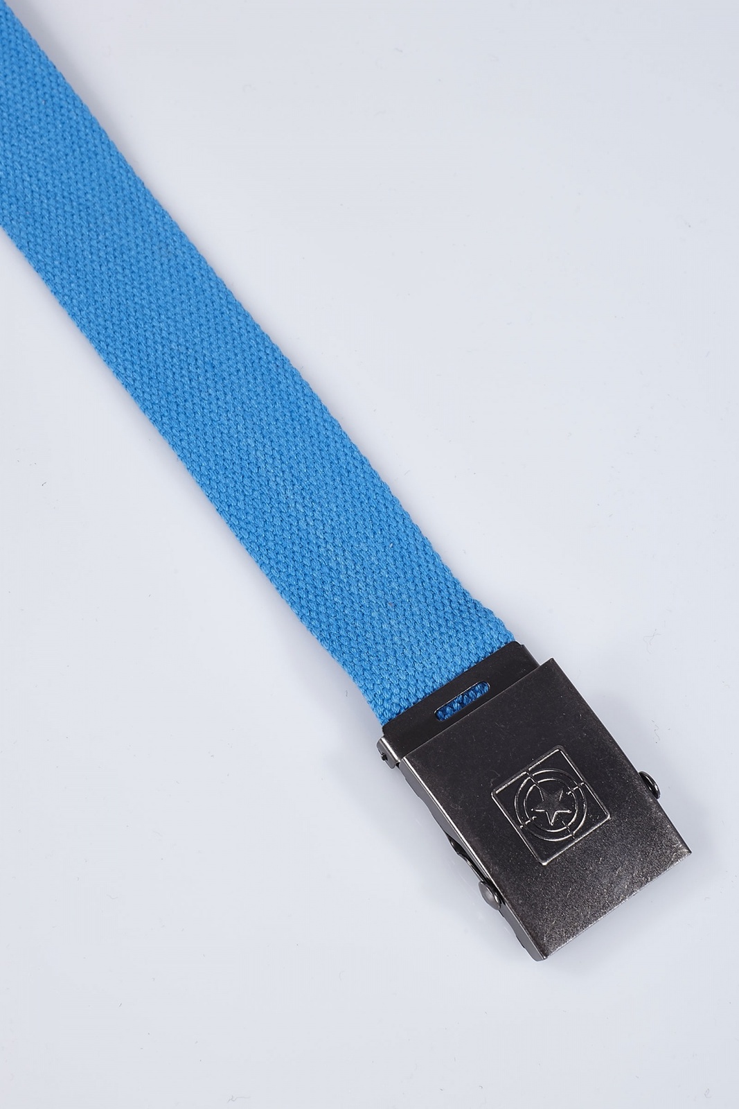 Terranova élénk kék textil öv 2015 fotója