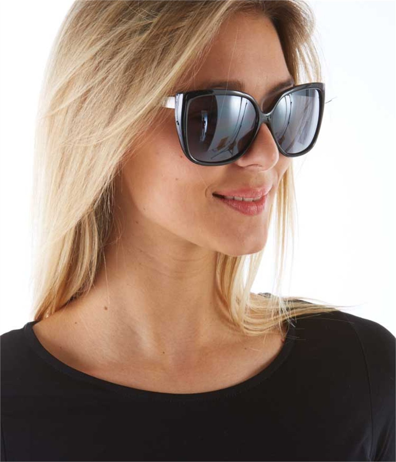 Camaieu nagy női napszemüveg 2015 fotója