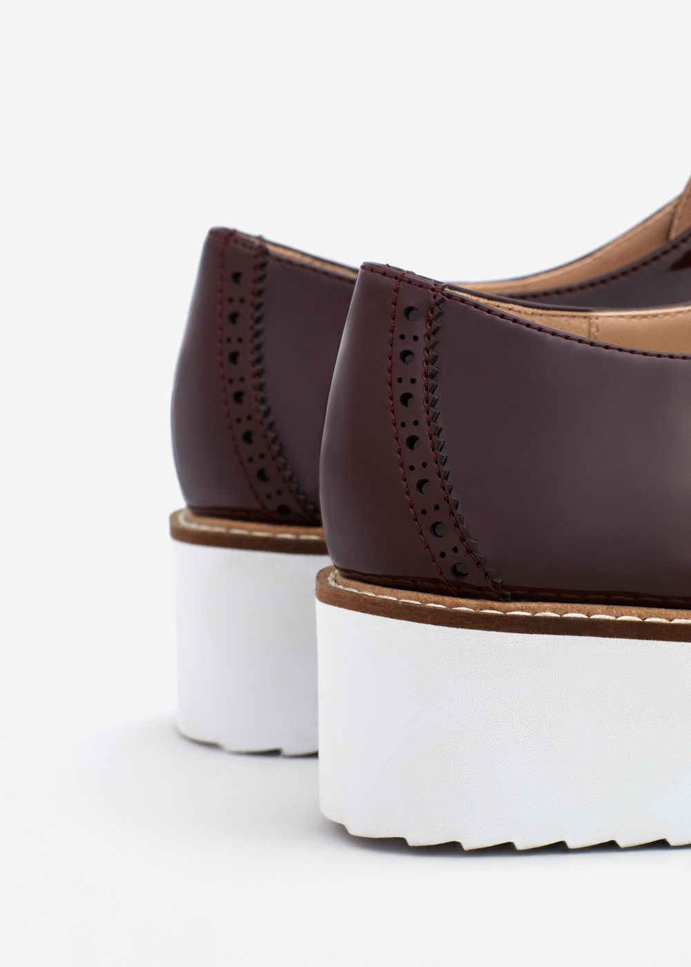 Mango platformos lakkos blucher cipő 2016 fotója