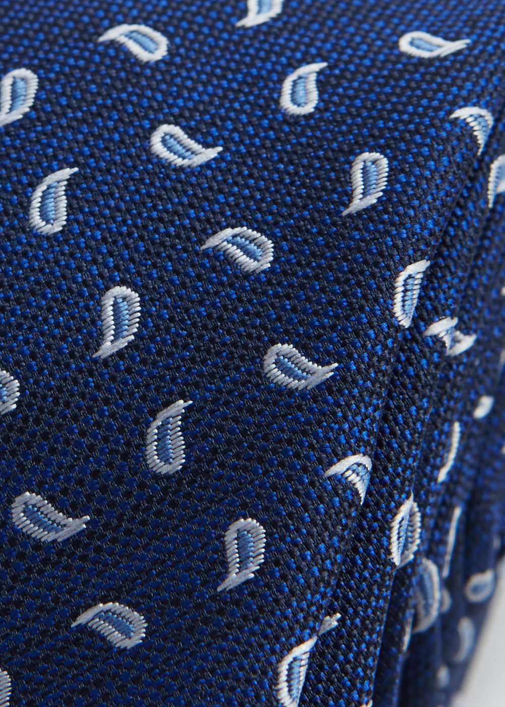 Mango paisley nyakkendő 2016 fotója