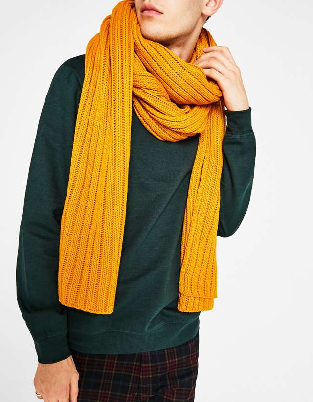 Bershka Csuklóban és derékban elasztikus pulóver fotója