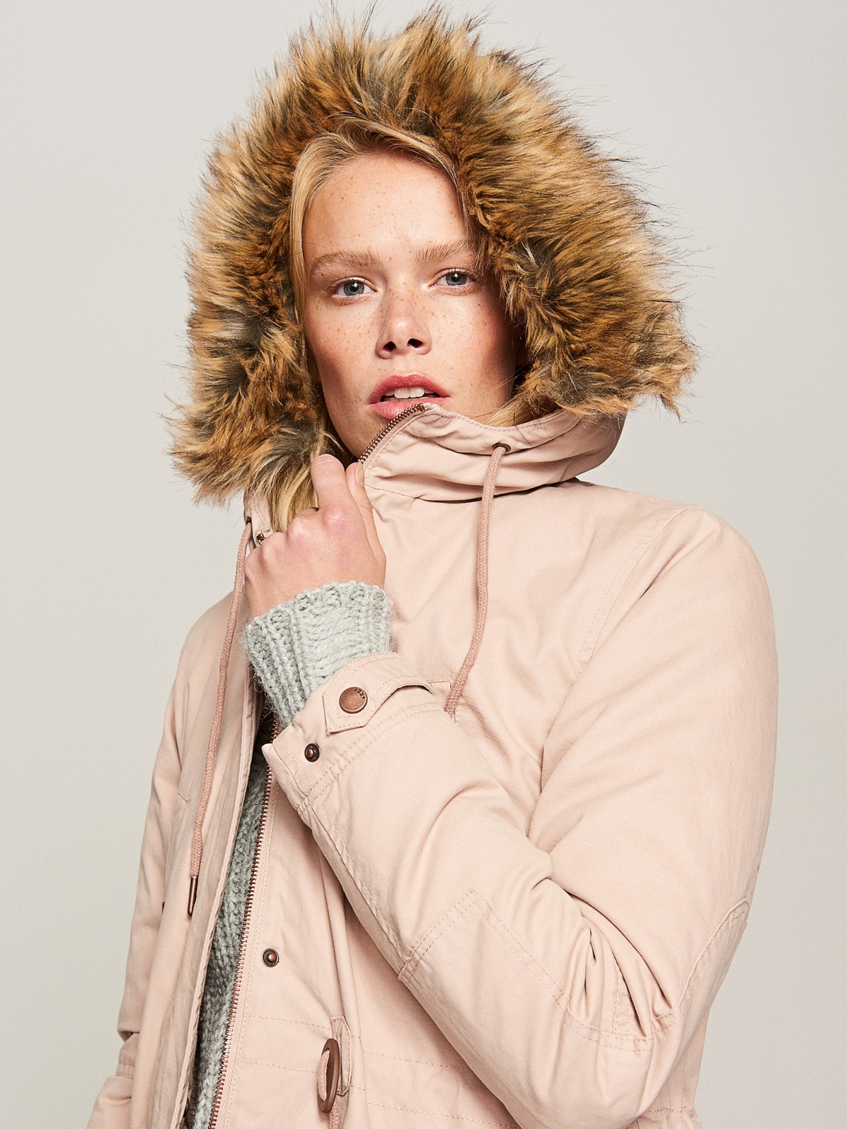 Reserved Bélelt parka fotója