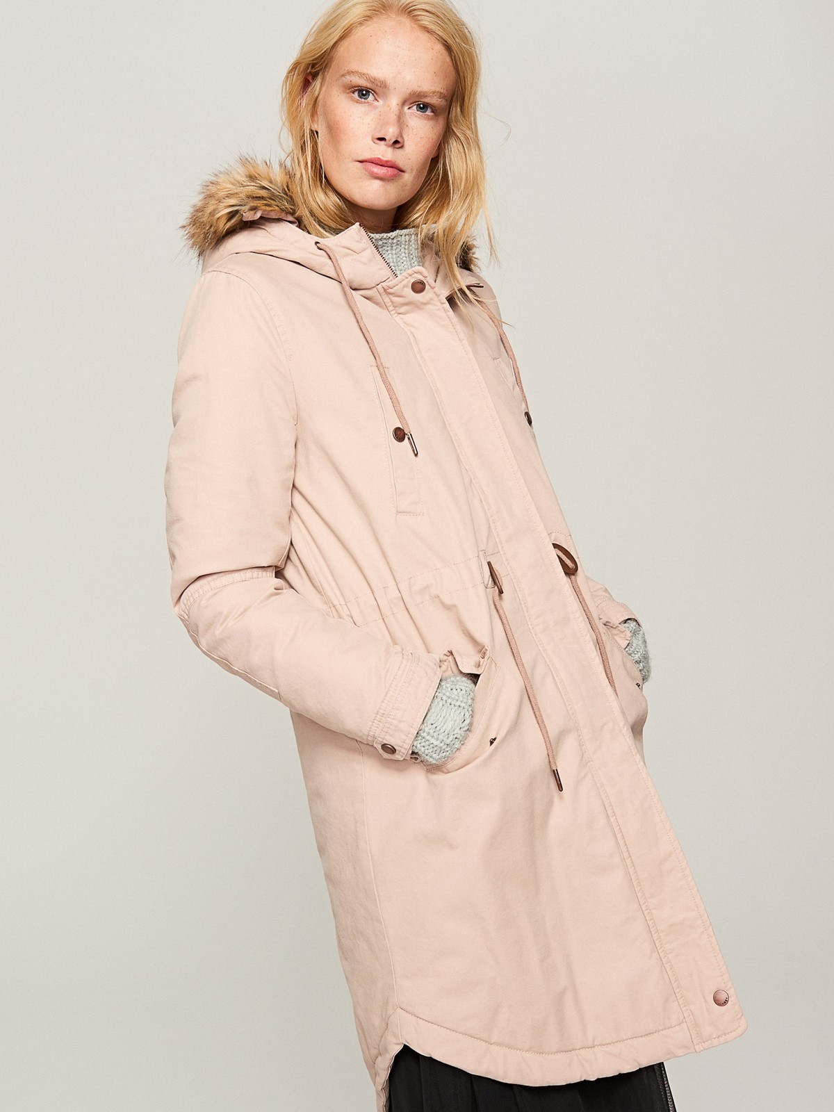 Reserved Bélelt parka fotója