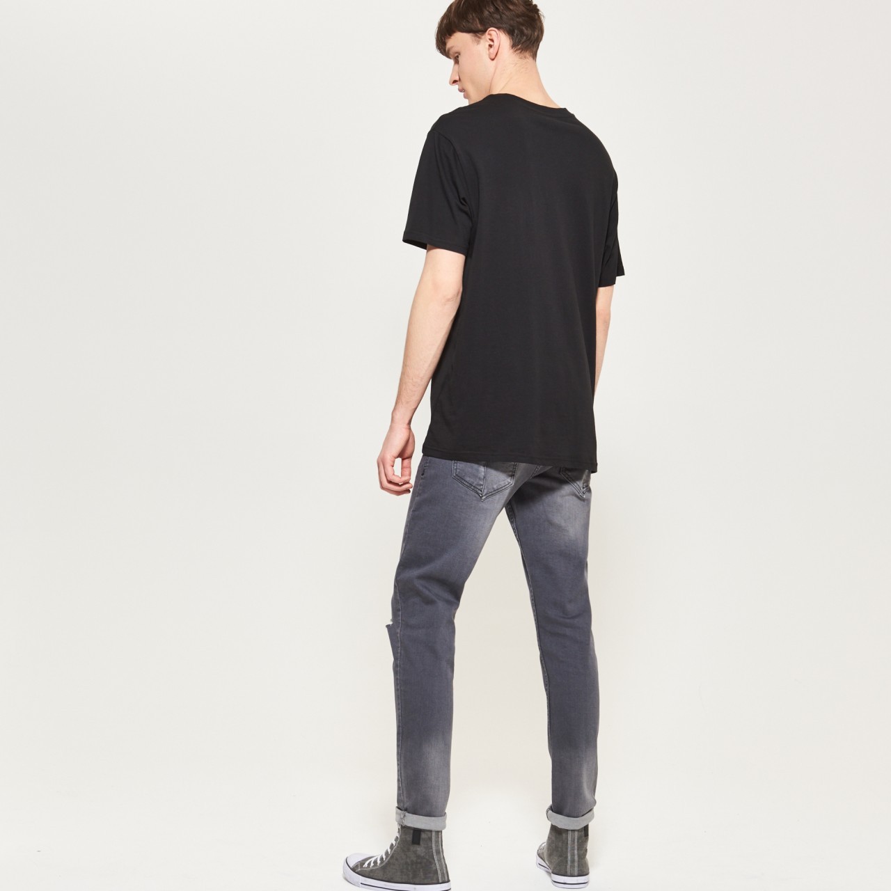Reserved MEN`S JEANS TROUSERS 2017.04.11 fotója