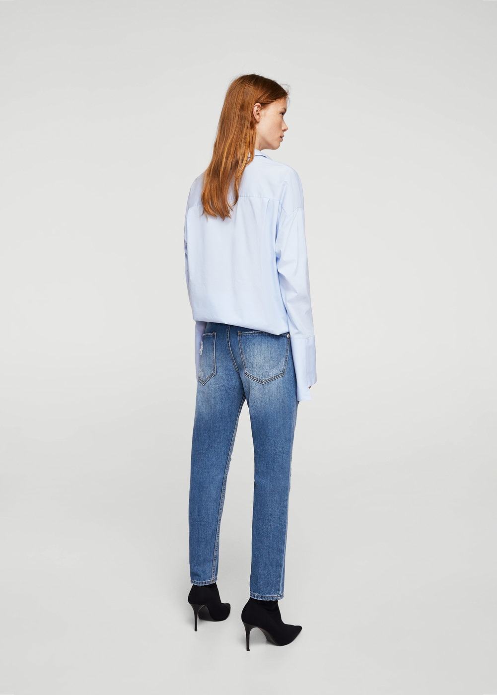 Mango relaxed fit girlfriend farmernadrág 2017 fotója