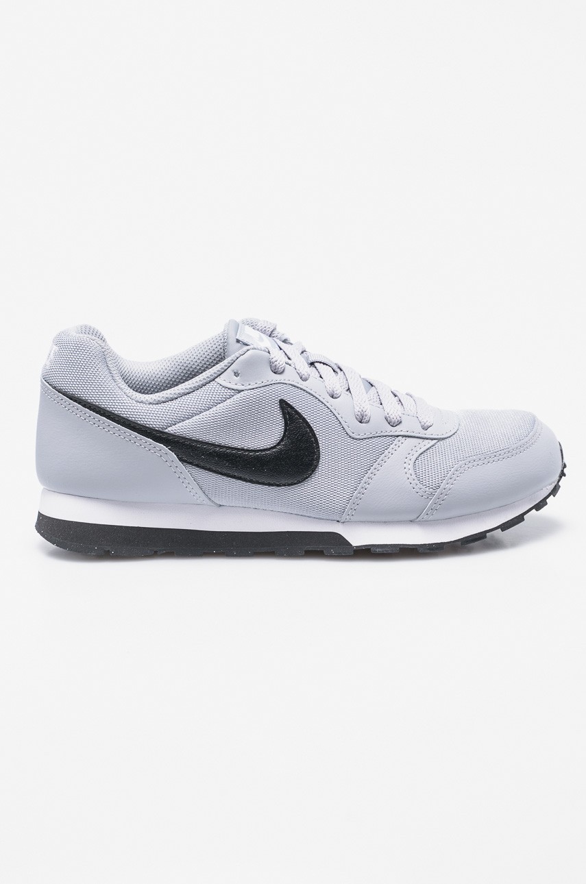 Nike Kids - Gyerek cipő Md Runner 2 (GS) fotója