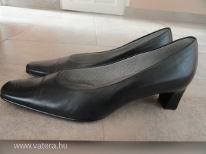 Nagyon szép, szinte új fekete pihe-puha Gabor női bőrcipő olcsón UK6 << lejárt 3282492 52 fotója
