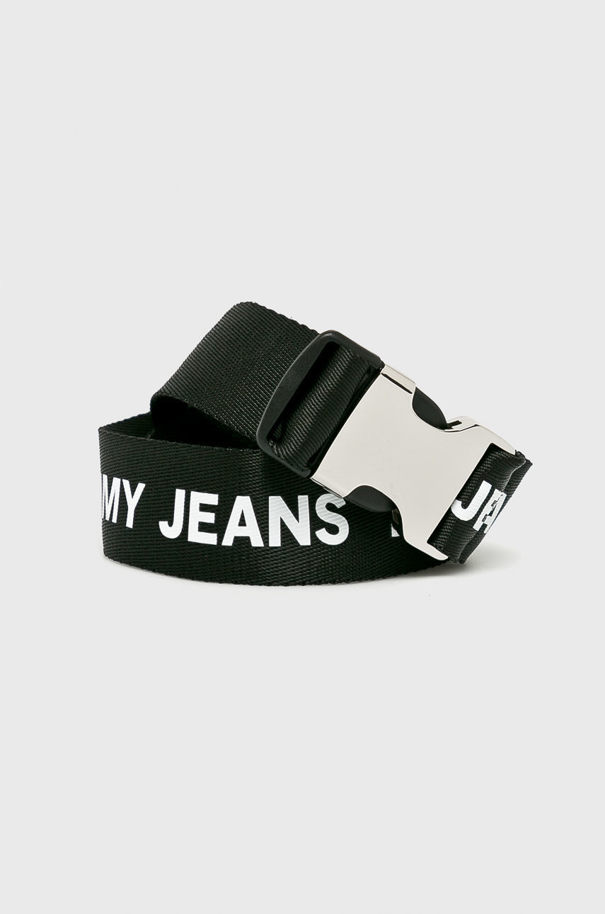Tommy Jeans - Öv fotója