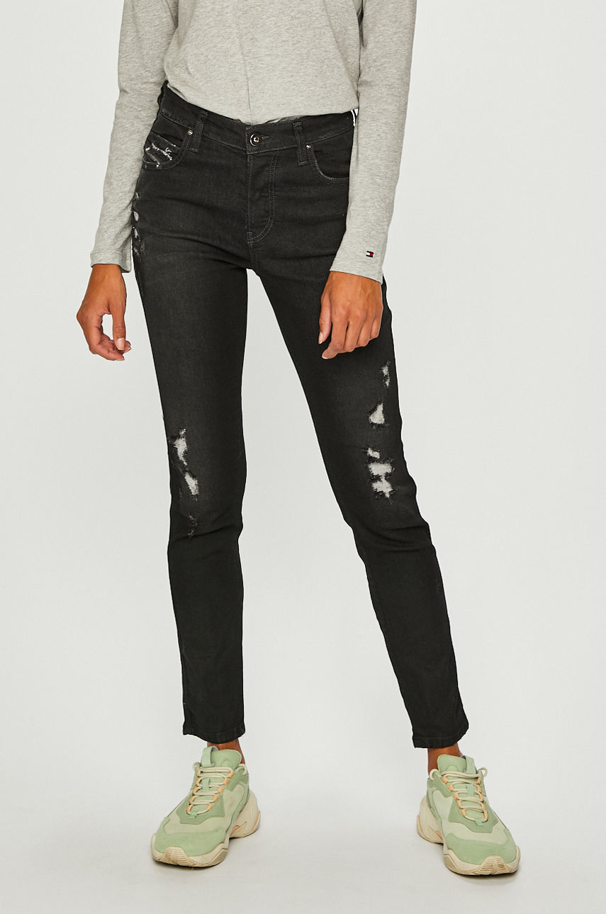 Diesel - Farmer Babhila fotója