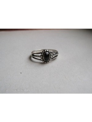 Ezüst gyűrű fekete onix kővel -- 1 Ft! --- << lejárt 225602