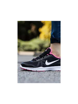 Nike core motion tr2 mesh fekete női sportcipő << lejárt 262795