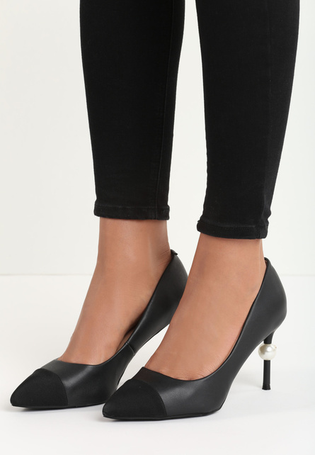 Fabiola fekete magassarkú cipők << lejárt 4507198 95 fotója