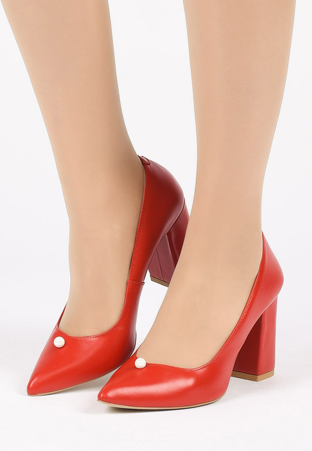 Virgo piros magassarkú cipők << lejárt 6777195 99 fotója