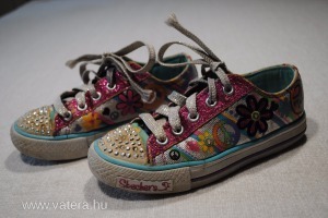 Skechers 30-as körben villogó hippi cipő, bth. 18,5 cm << lejárt 9770970 53 fotója