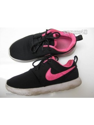 Nike 33-as könnyű fekete pink cipő tornacipő sportcipő << lejárt 988736