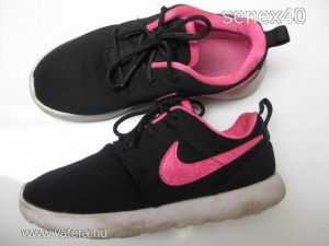 Nike 33-as könnyű fekete pink cipő tornacipő sportcipő << lejárt 5878689 5 fotója
