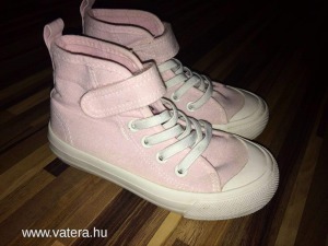 26-os H&M világos rózsaszín vászon cipő kislánynak rengeteg aukció 1 ft-ról :) << lejárt 1446519 29 fotója